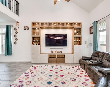 833 Whitetail Dr - Photo Thumbnail 7
