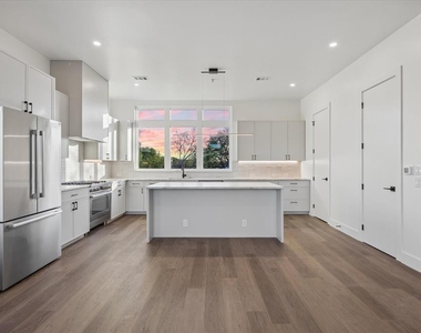 4101 Menchaca Rd - Photo Thumbnail 4
