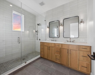 4101 Menchaca Rd - Photo Thumbnail 9