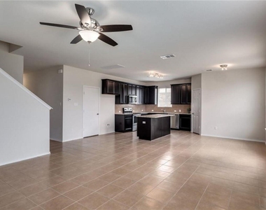 169 Marcheeta Way - Photo Thumbnail 5