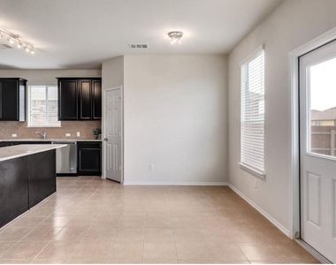 169 Marcheeta Way - Photo Thumbnail 3