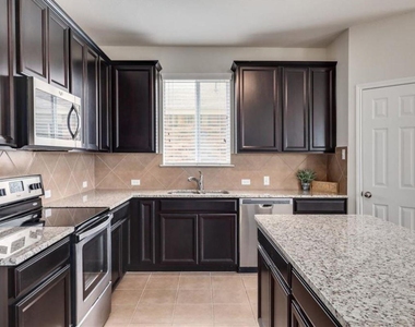 169 Marcheeta Way - Photo Thumbnail 2