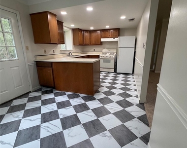 214 The Forest Rd - Photo Thumbnail 5