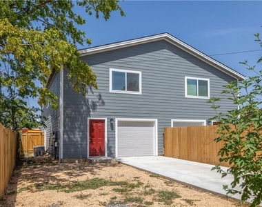 214 Lizzie St - Photo Thumbnail 20