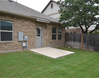 2304 S Lakeline Blvd - Photo Thumbnail 24