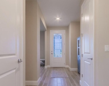 134 Sadler Court - Photo Thumbnail 6