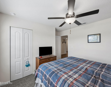 2100 Denton Trace - Photo Thumbnail 16
