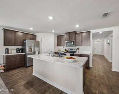 2100 Denton Trace - Photo Thumbnail 6