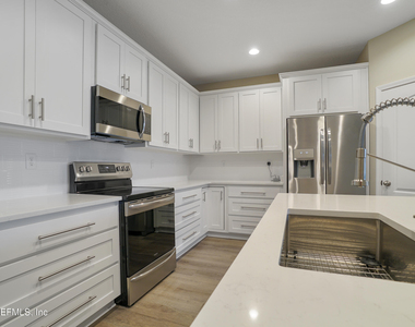 142 Castro Court - Photo Thumbnail 3