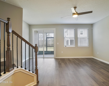 142 Castro Court - Photo Thumbnail 10
