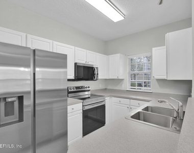 1745 Forest Lake Circle - Photo Thumbnail 8
