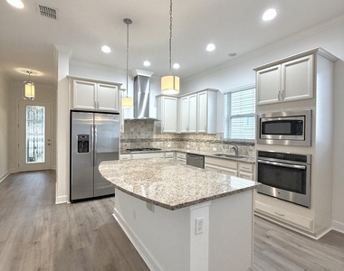 187 Southern Oak Drive - Photo Thumbnail 1