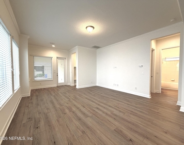 187 Southern Oak Drive - Photo Thumbnail 13