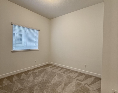 187 Southern Oak Drive - Photo Thumbnail 25