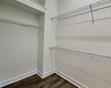 187 Southern Oak Drive - Photo Thumbnail 22