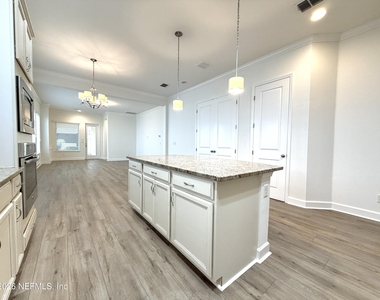 187 Southern Oak Drive - Photo Thumbnail 9