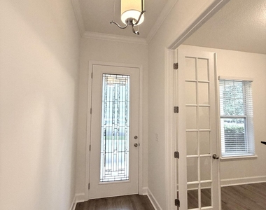 187 Southern Oak Drive - Photo Thumbnail 5