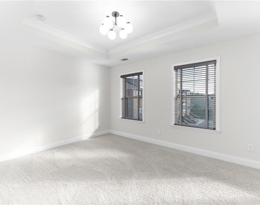 1394 Doublegate Drive Ne - Photo Thumbnail 23
