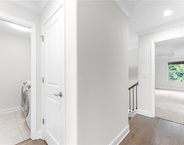 1394 Doublegate Drive Ne - Photo Thumbnail 21