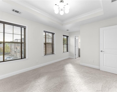 1394 Doublegate Drive Ne - Photo Thumbnail 24