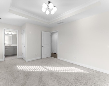 1394 Doublegate Drive Ne - Photo Thumbnail 25