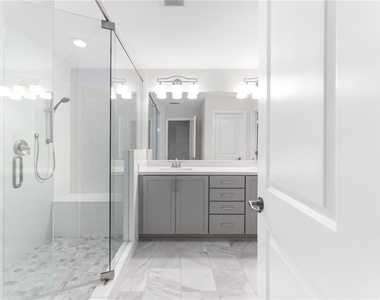 1394 Doublegate Drive Ne - Photo Thumbnail 32