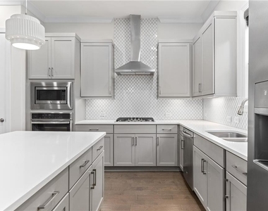 1394 Doublegate Drive Ne - Photo Thumbnail 17