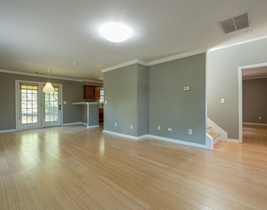 2696 Silver Hill Terrace Se - Photo Thumbnail 3