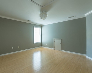 2696 Silver Hill Terrace Se - Photo Thumbnail 17