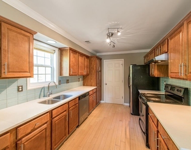 2696 Silver Hill Terrace Se - Photo Thumbnail 5