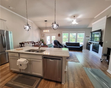 5414 Town Square Way - Photo Thumbnail 7