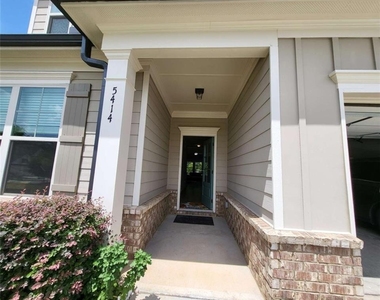 5414 Town Square Way - Photo Thumbnail 1