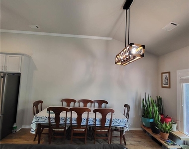 5414 Town Square Way - Photo Thumbnail 10