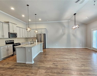 5414 Town Square Way - Photo Thumbnail 5