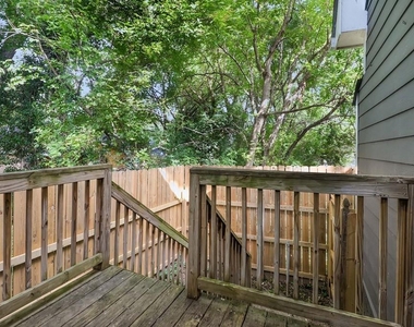 1099 Smith Street - Photo Thumbnail 21