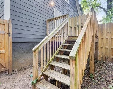 1099 Smith Street - Photo Thumbnail 22