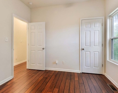 1099 Smith Street - Photo Thumbnail 9