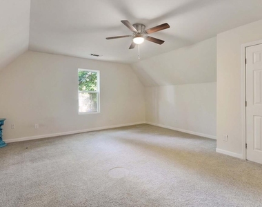 1099 Smith Street - Photo Thumbnail 19