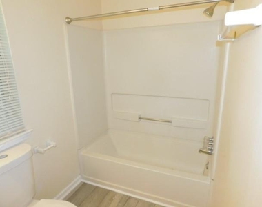 11215 Abbotts Station Drive - Photo Thumbnail 25