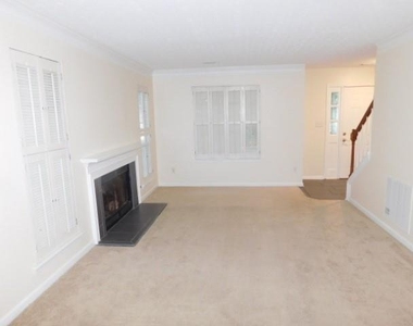11215 Abbotts Station Drive - Photo Thumbnail 6