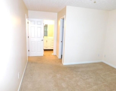 11215 Abbotts Station Drive - Photo Thumbnail 16