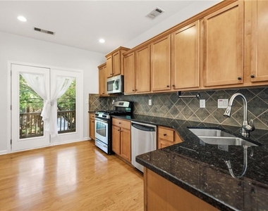 865 Commonwealth Avenue Se - Photo Thumbnail 6