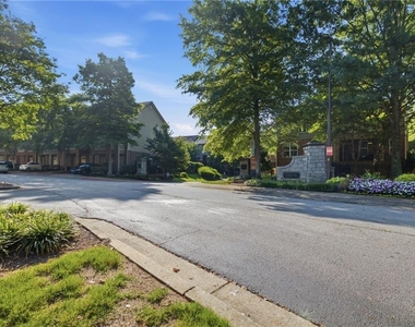 865 Commonwealth Avenue Se - Photo Thumbnail 26