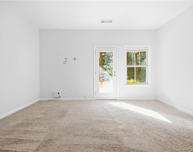 865 Commonwealth Avenue Se - Photo Thumbnail 23