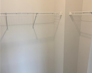 407 Nix Lane - Photo Thumbnail 31