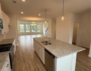 407 Nix Lane - Photo Thumbnail 7