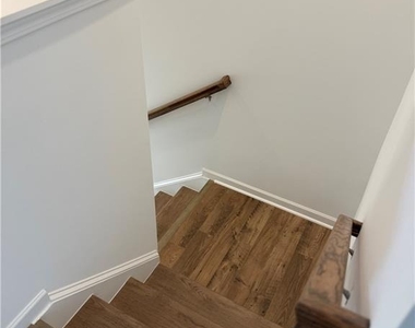 407 Nix Lane - Photo Thumbnail 5