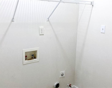 570 Sterling Pointe Court - Photo Thumbnail 26