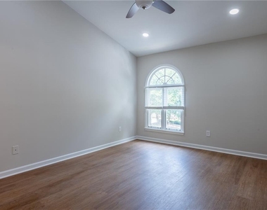 3994 Elm Street - Photo Thumbnail 12