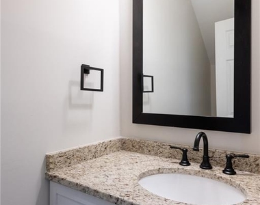 3994 Elm Street - Photo Thumbnail 10